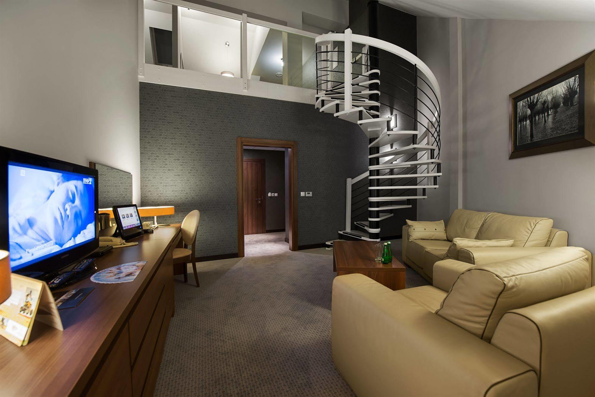 Rado Resort Spa & Wellness Mielec Extérieur photo