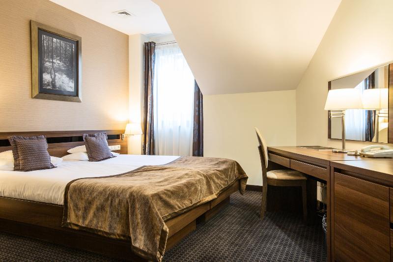 Rado Resort Spa & Wellness Mielec Extérieur photo