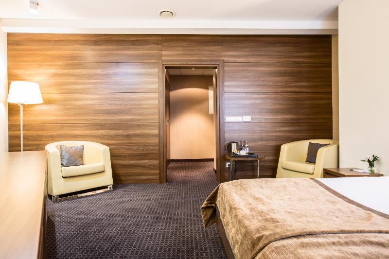 Rado Resort Spa & Wellness Mielec Extérieur photo